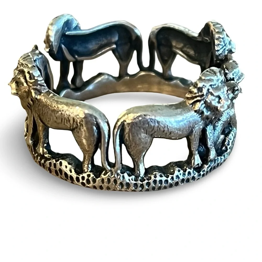 Sterling Silver Lion Family Ring Size 8